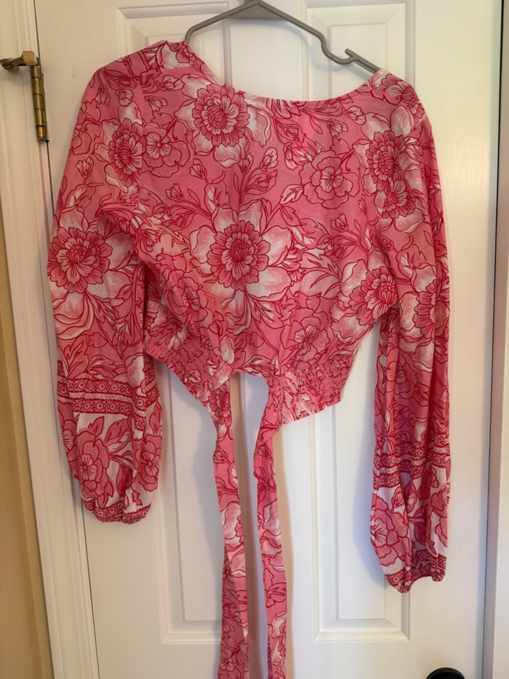 AND Pink Floral Tie-Front Crop Blouse - Picture 2 of 3